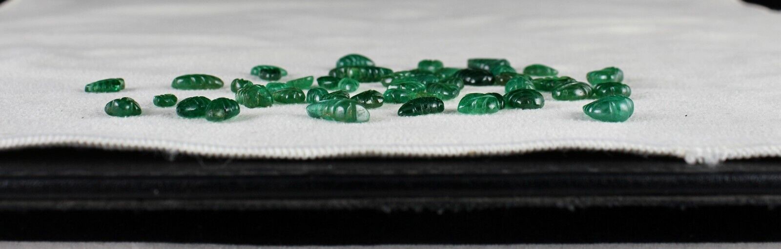 NATURAL EMERALD CARVED LEAVES LOT 49 PC 61.25 CT LOOSE GEMSTONE DESIGNING JEWELS