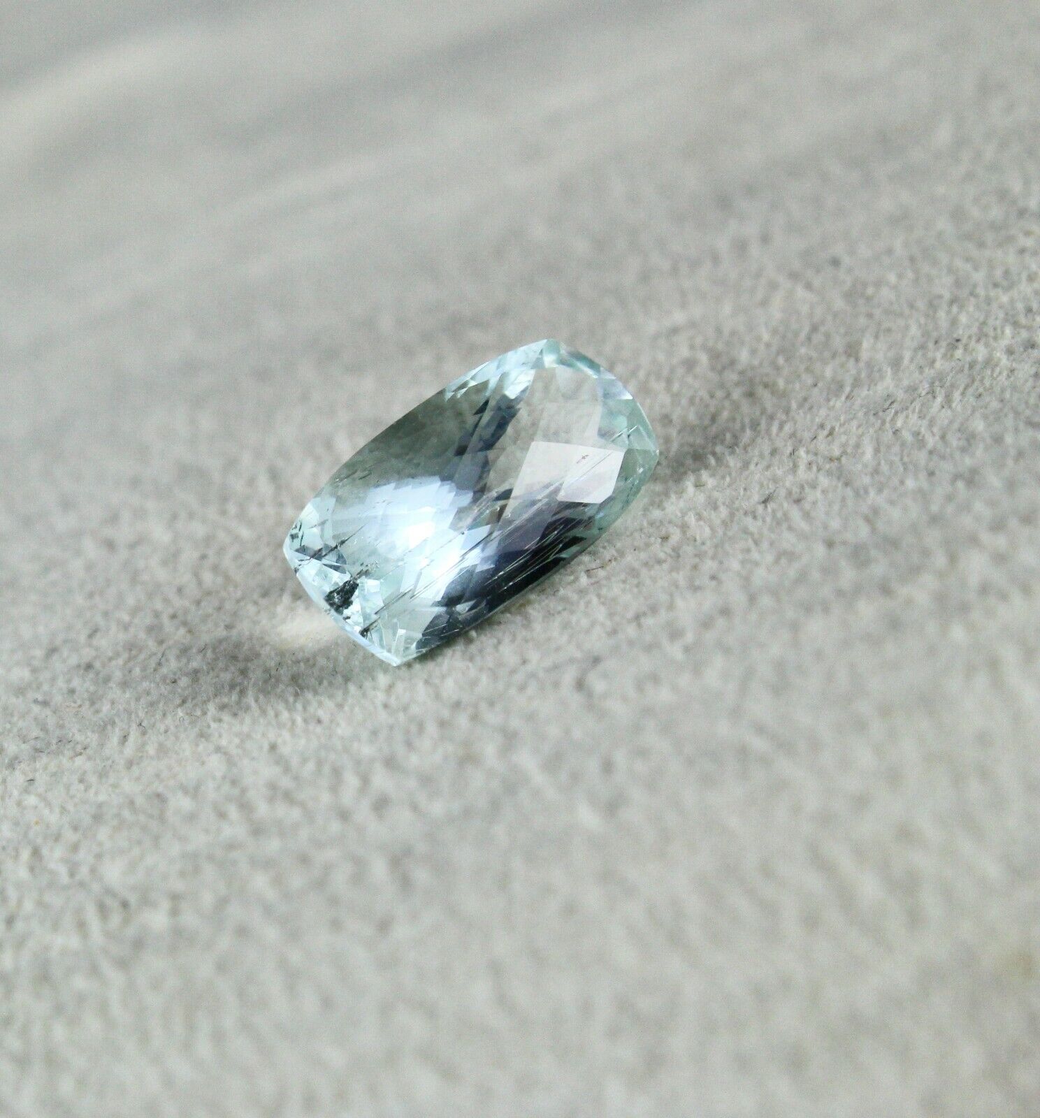 Natural Blue Aquamarine Cut Cushion 5.07 Carats Loose Gemstone For Ring Pendant