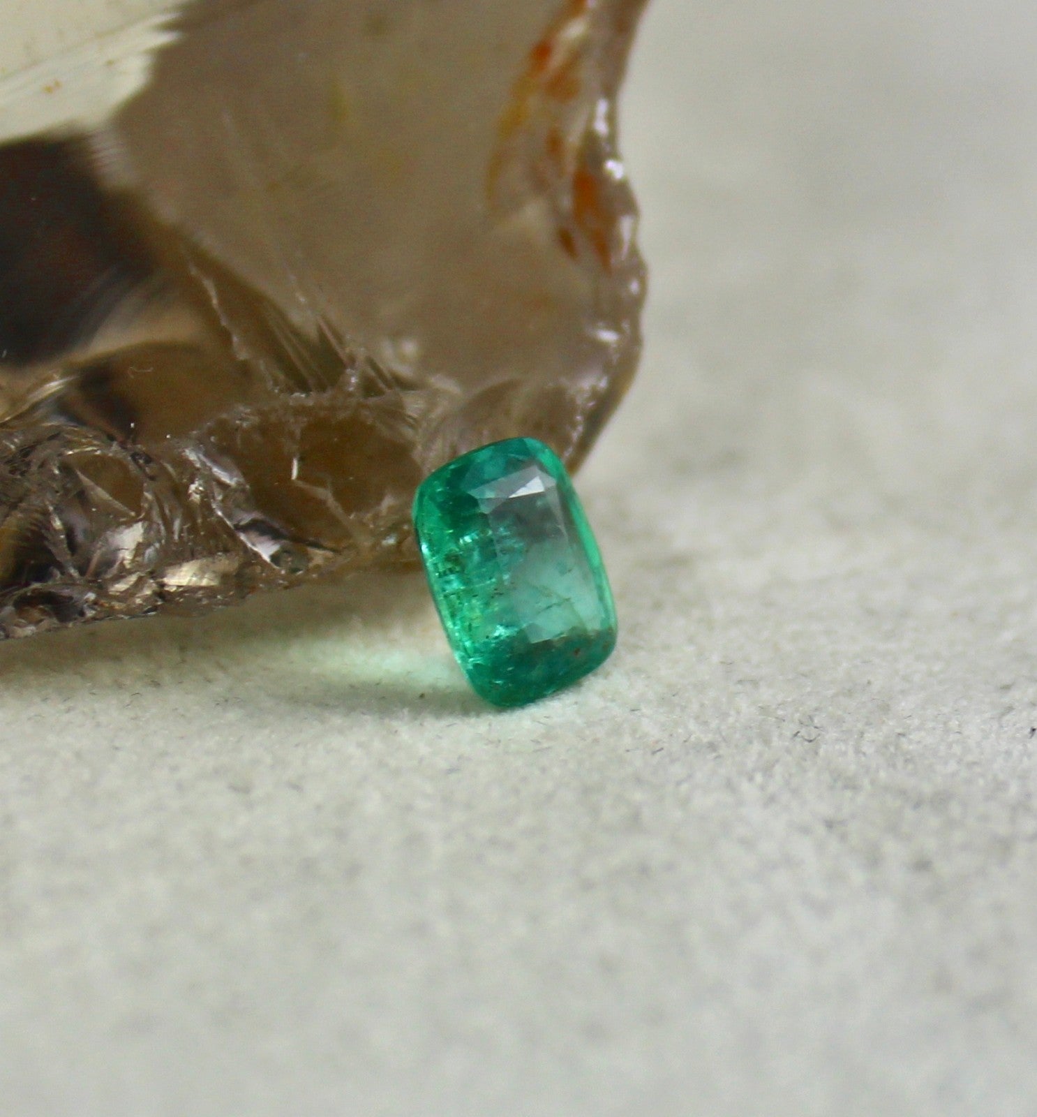 Certified 8pc Natural Emerald Cushion Cut Set 8.70 Ct Gemstone For Designing