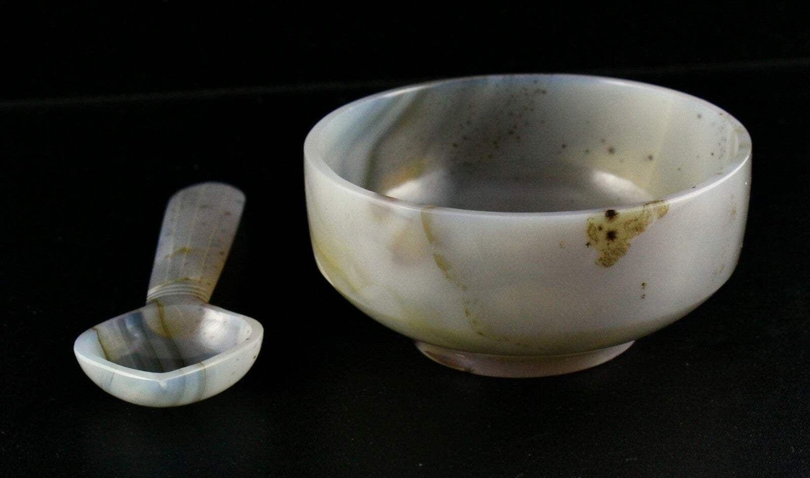 Handcrafted Natural Chalcedony Bowl Spoon 1090 Carats Designer Home Decor Set