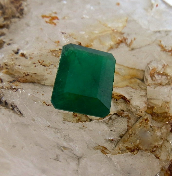 Certified Natural Emerald 12x9mm 3.71ct Octagon Gemstone For Ring/pendant