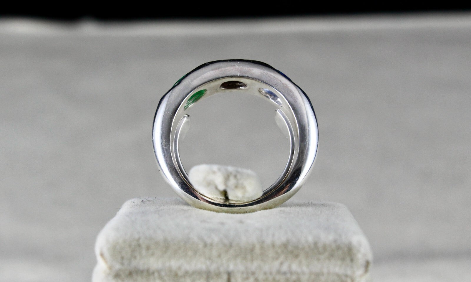 Elegant Natural Ruby 42.5ct Emerald Sapphire Silver Oval Cut Gemstone Ring