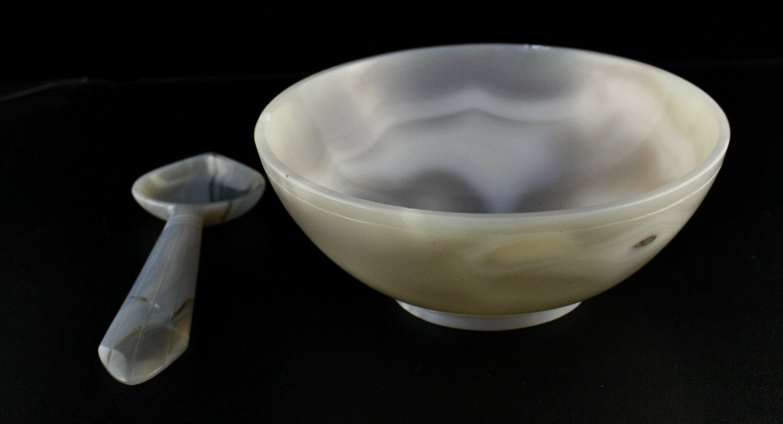 Handcrafted Natural Chalcedony 1825 Ct Designer Bowl Spoon For Home Decor