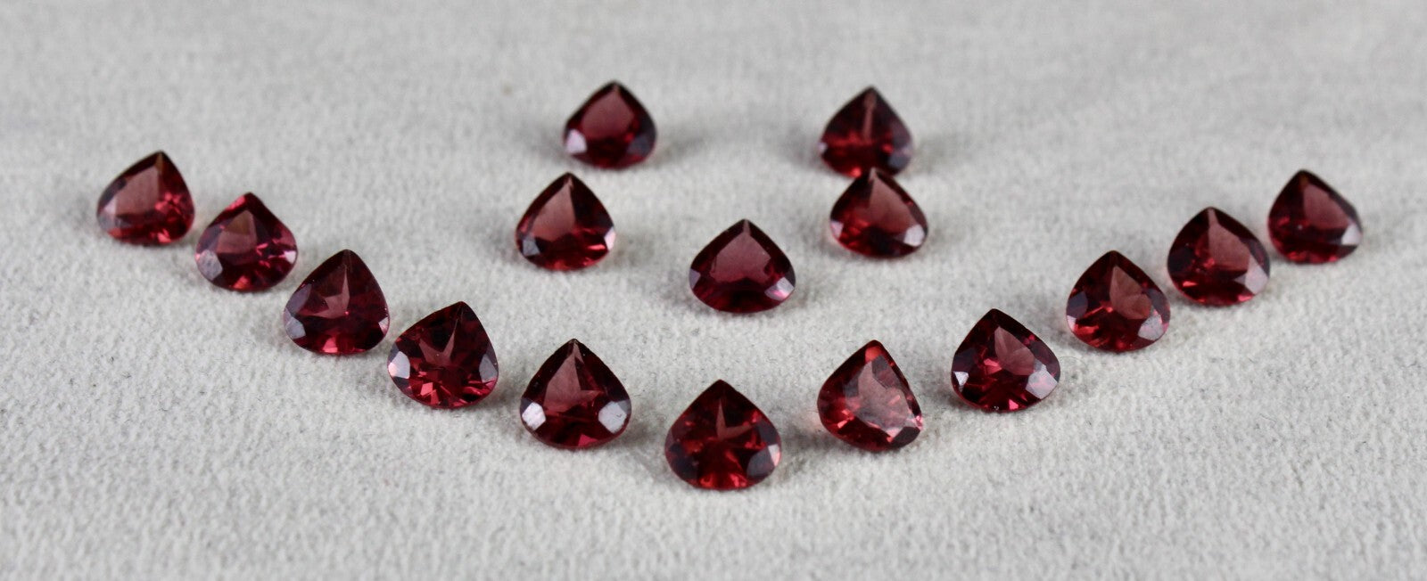Natural Garnet Heart Cut 16 Pc 19.32 Ct Gemstone Set Design For Earrings Rings