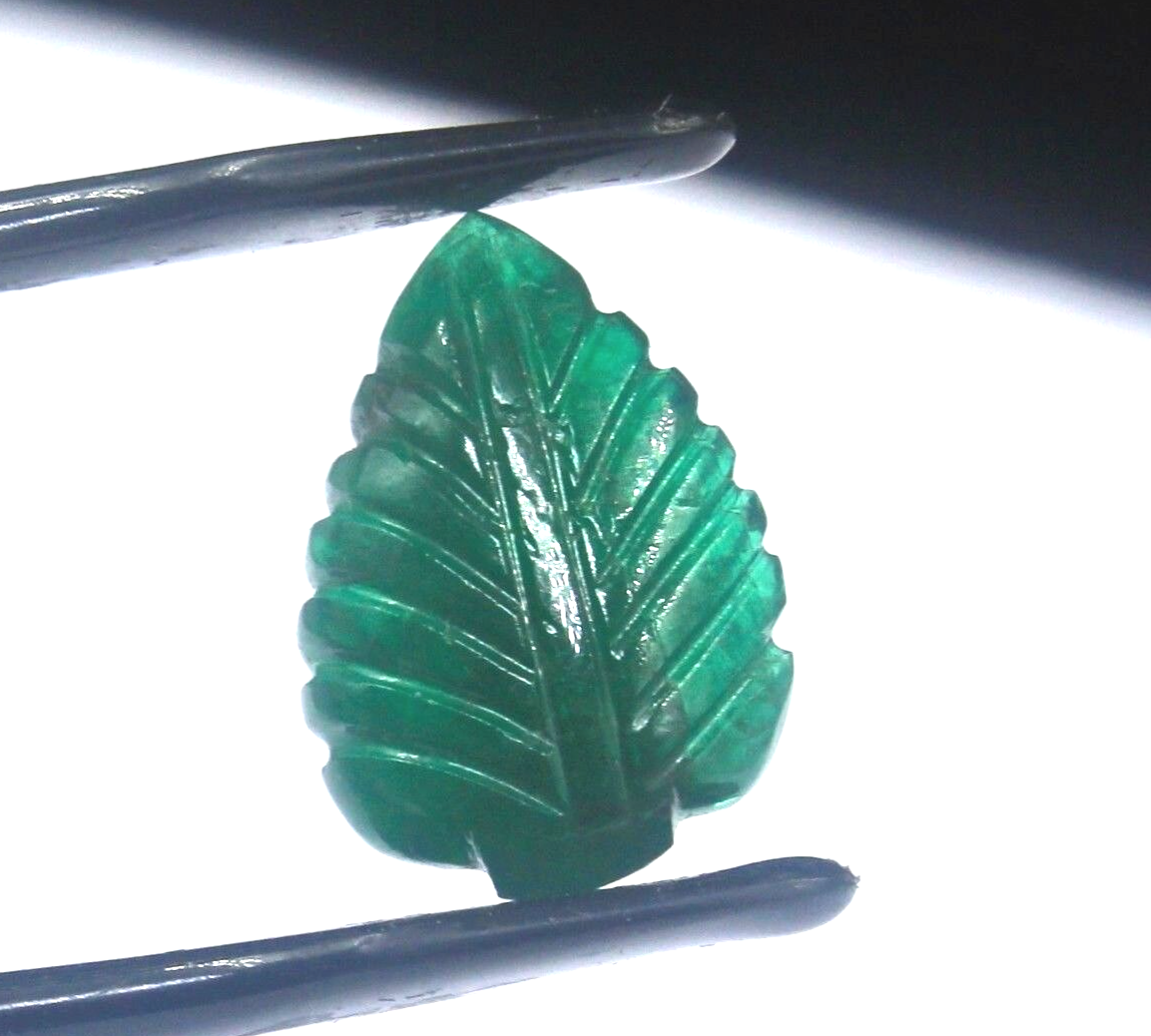 Certified Zambia Green Natural Emerald 5.45 Ct Carved Leaf Gemstone For Ring