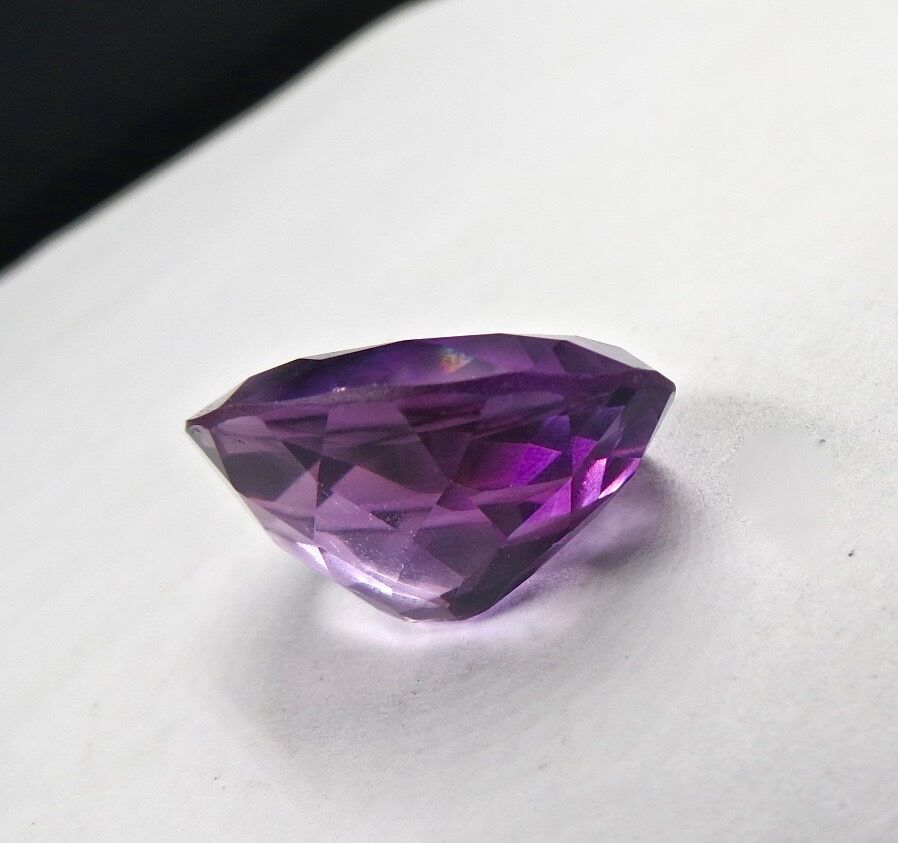 NATURAL AMETHYST OVAL CUT 29.85 CARATS  GEMSTONE FOR RING & PENDANT