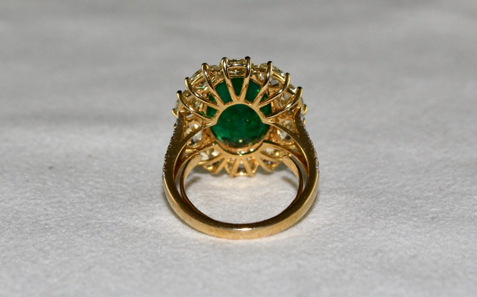 Certified Natural Emerald, Yellow & White Diamond Ring 18K Gold | 7.42 Ct Stone
