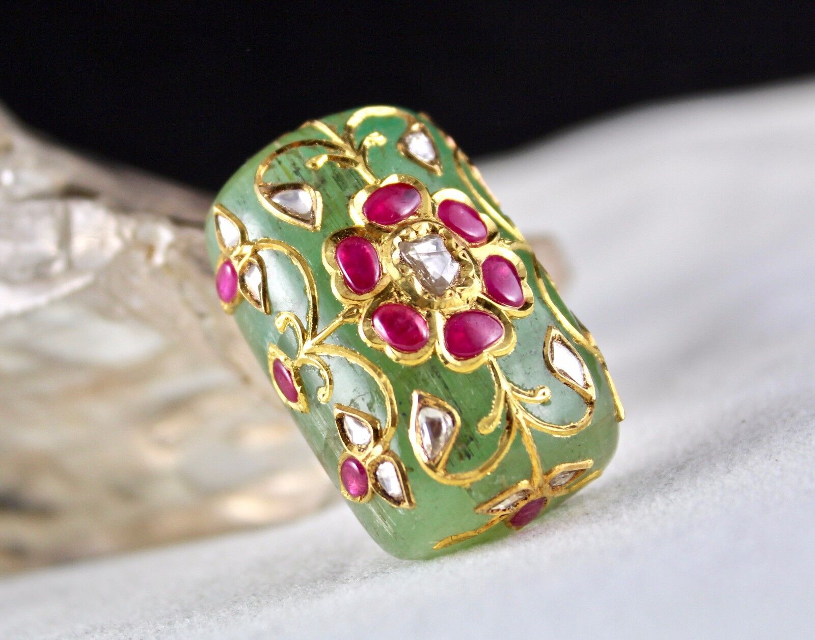 FINEST MUGHAL COLOMBIAN EMERALD CABOCHON GEMSTONE RUBY & DIAMOND IN 22K GOLD