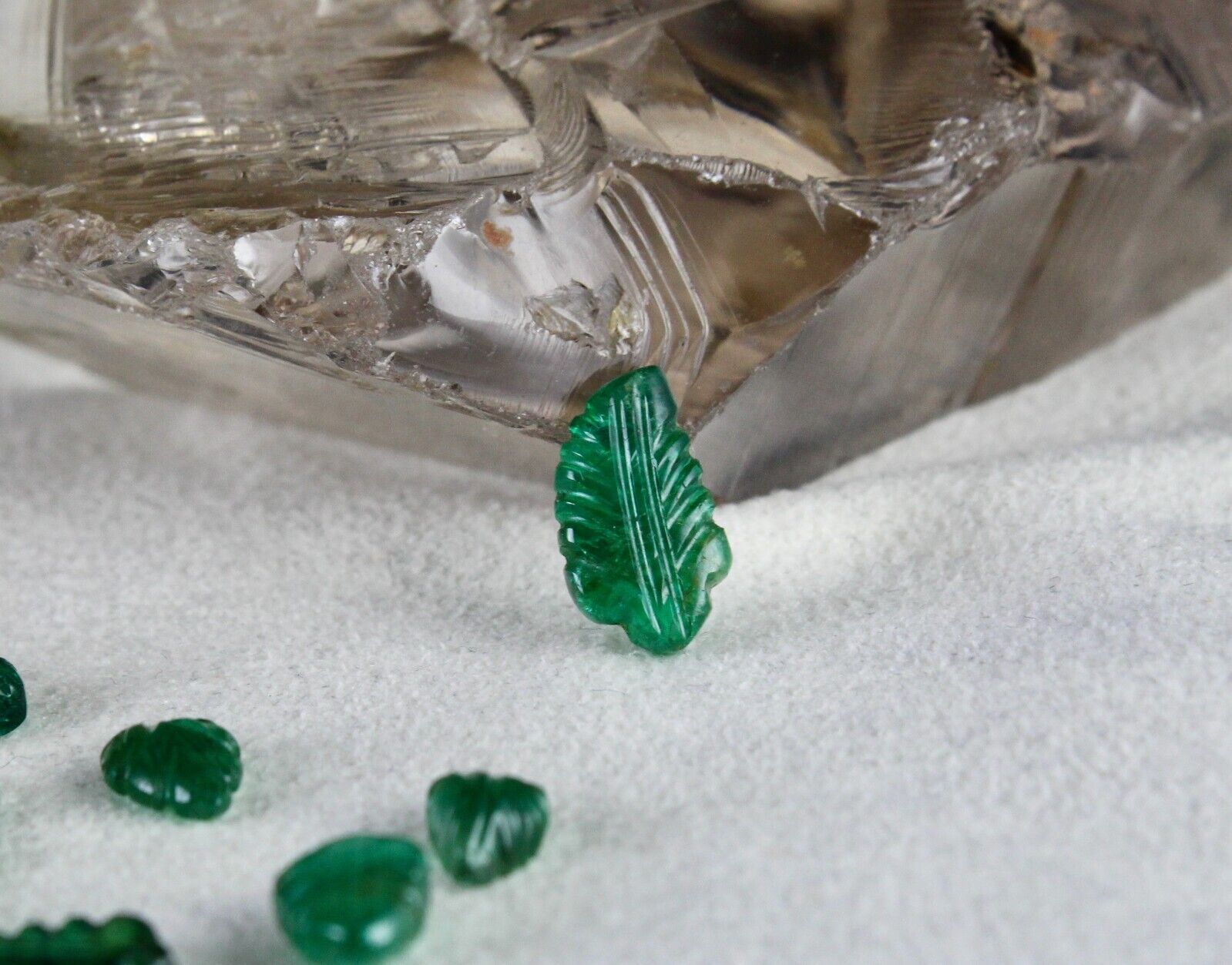 NATURAL EMERALD CARVED LEAVES LOT 49 PC 61.25 CT LOOSE GEMSTONE DESIGNING JEWELS