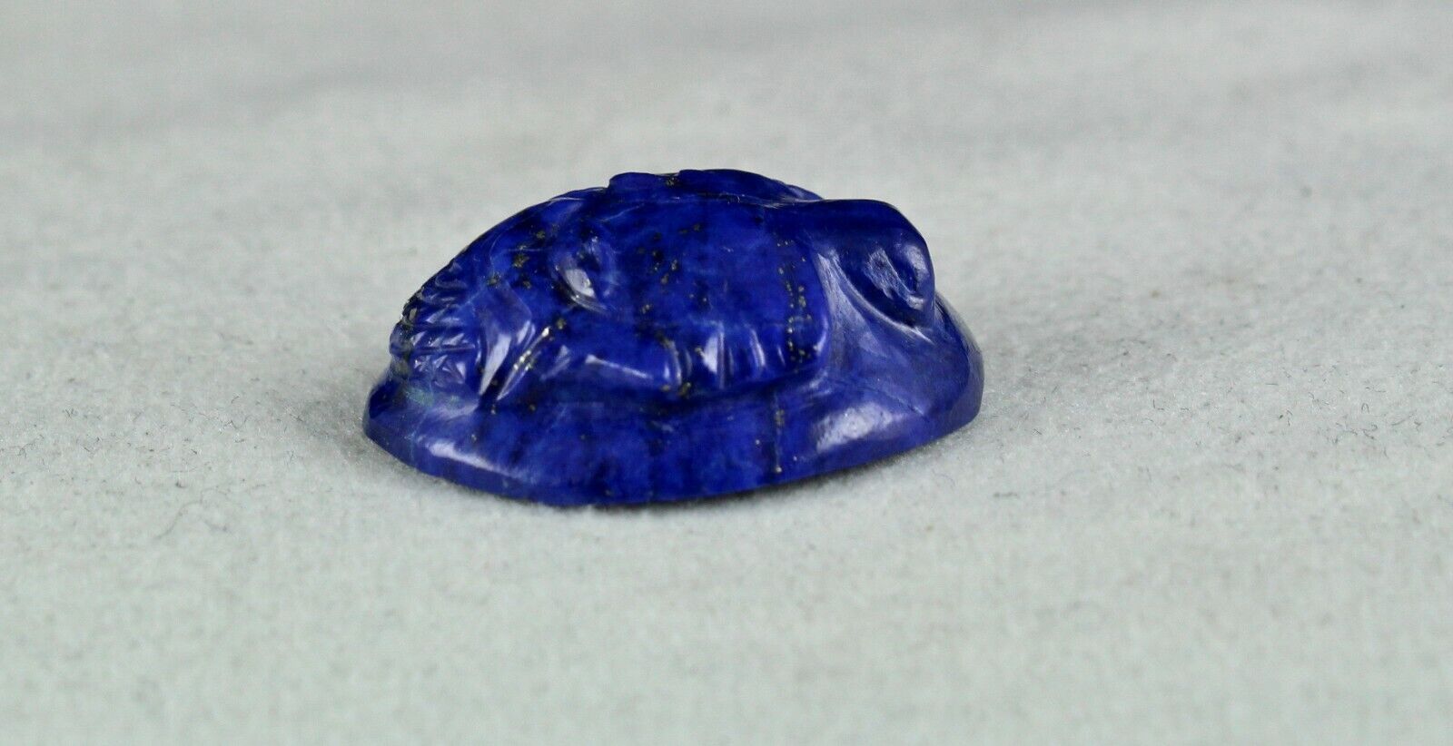 NATURAL LAPIS LAZULI CARVED QUEEN 24 MM 28.77 CTS GEMSTONE FOR DESIGNING PENDANT