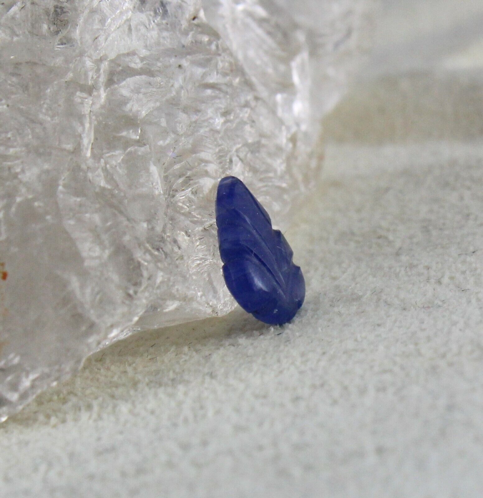 NATURAL UNHEAT BURMA BLUE SAPPHIRE CARVED LEAF 1.87 CARATS GEMSTONE RING PENDANT