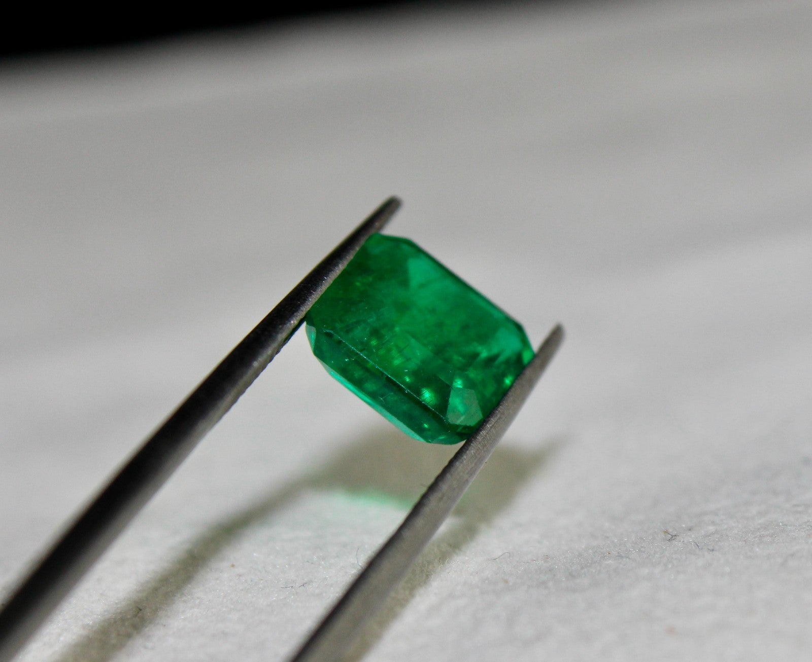 Certified Natural Emerald 4.99 Ct Octagon Cut Loose Gemstone for Ring Pendant