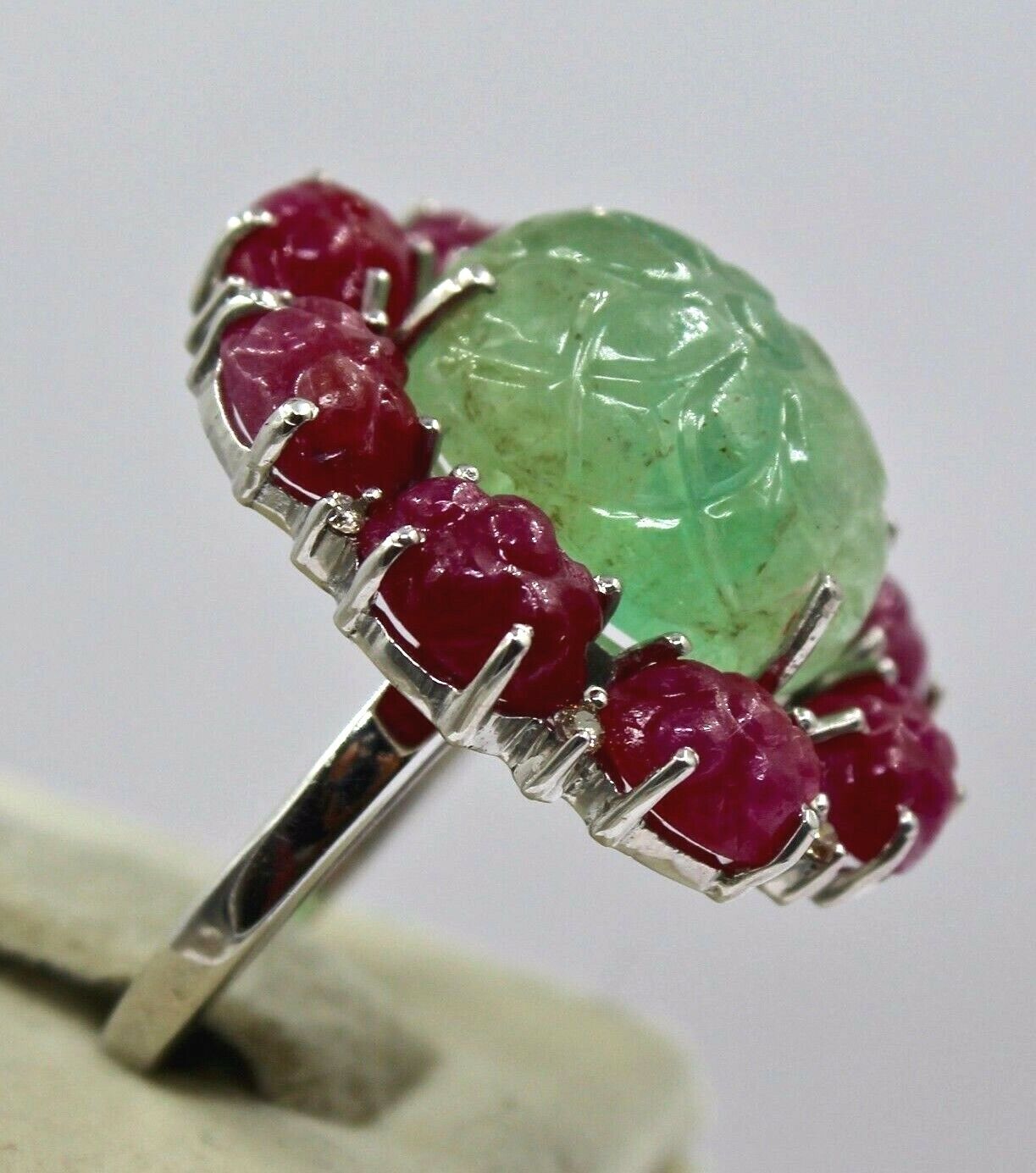 ANTIQUE NATURAL COLOMBIAN EMERALD RUBY CARVED GEMSTONE DIAMOND 925 SILVER RING