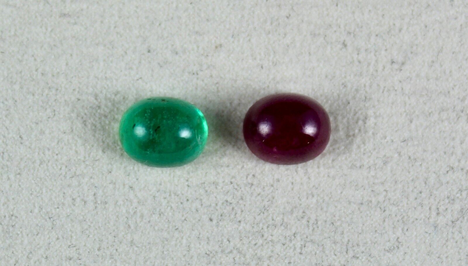 NATURAL RUBIES EMERALD CABOCHON OVAL 2 PIECES 14 CARATS GEMSTONE FOR DESIGNING