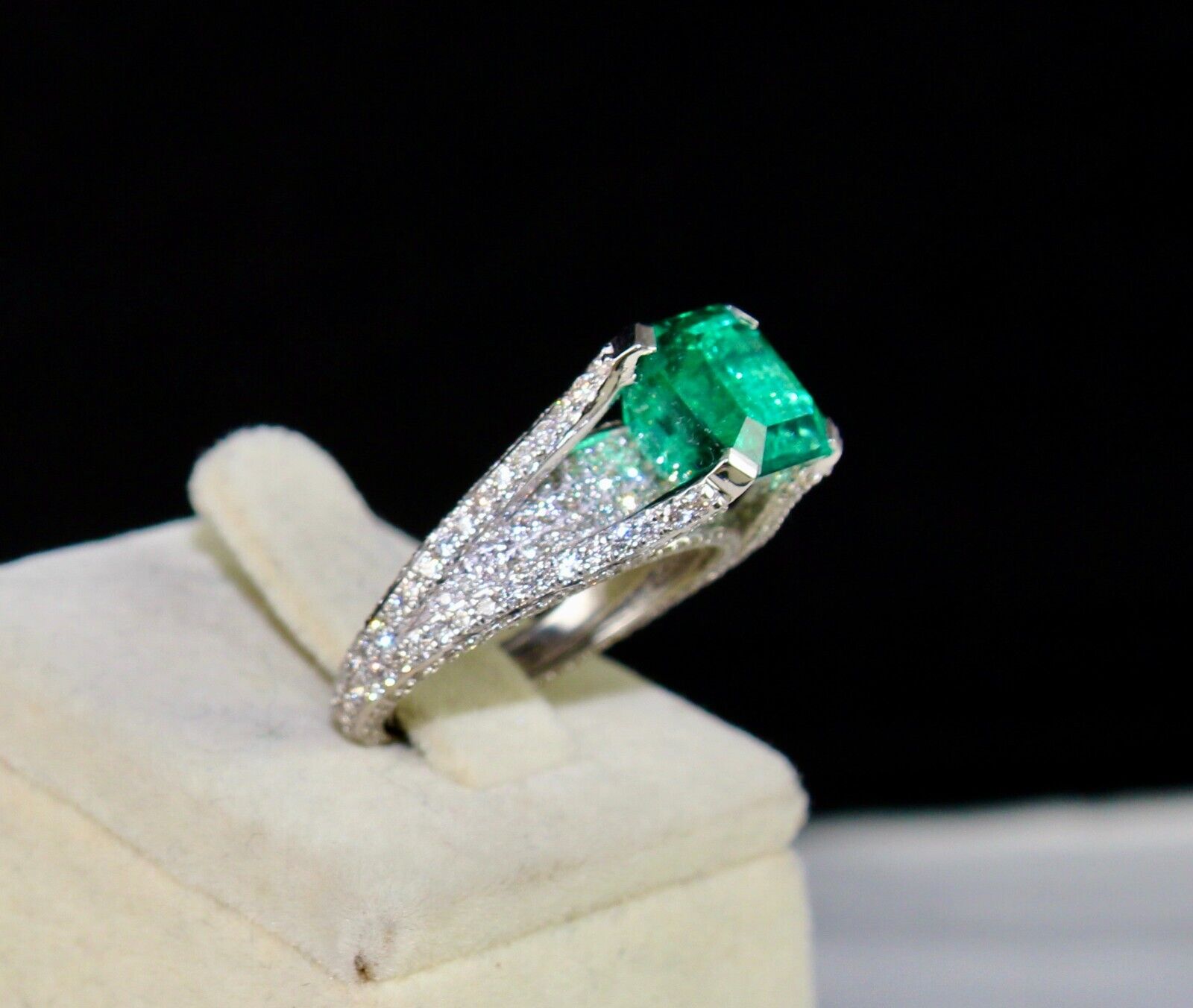 Certified Natural Emerald Square 4.95Ct H-SI Diamond Cut 18k Gold Statement Ring