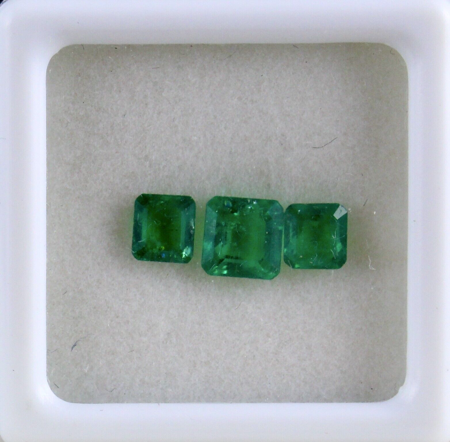 NATURAL EMERALD OCTAGON CUT 3 PCS 1.28 CARATS PRECIOUS GEMSTONE RING PENDANT