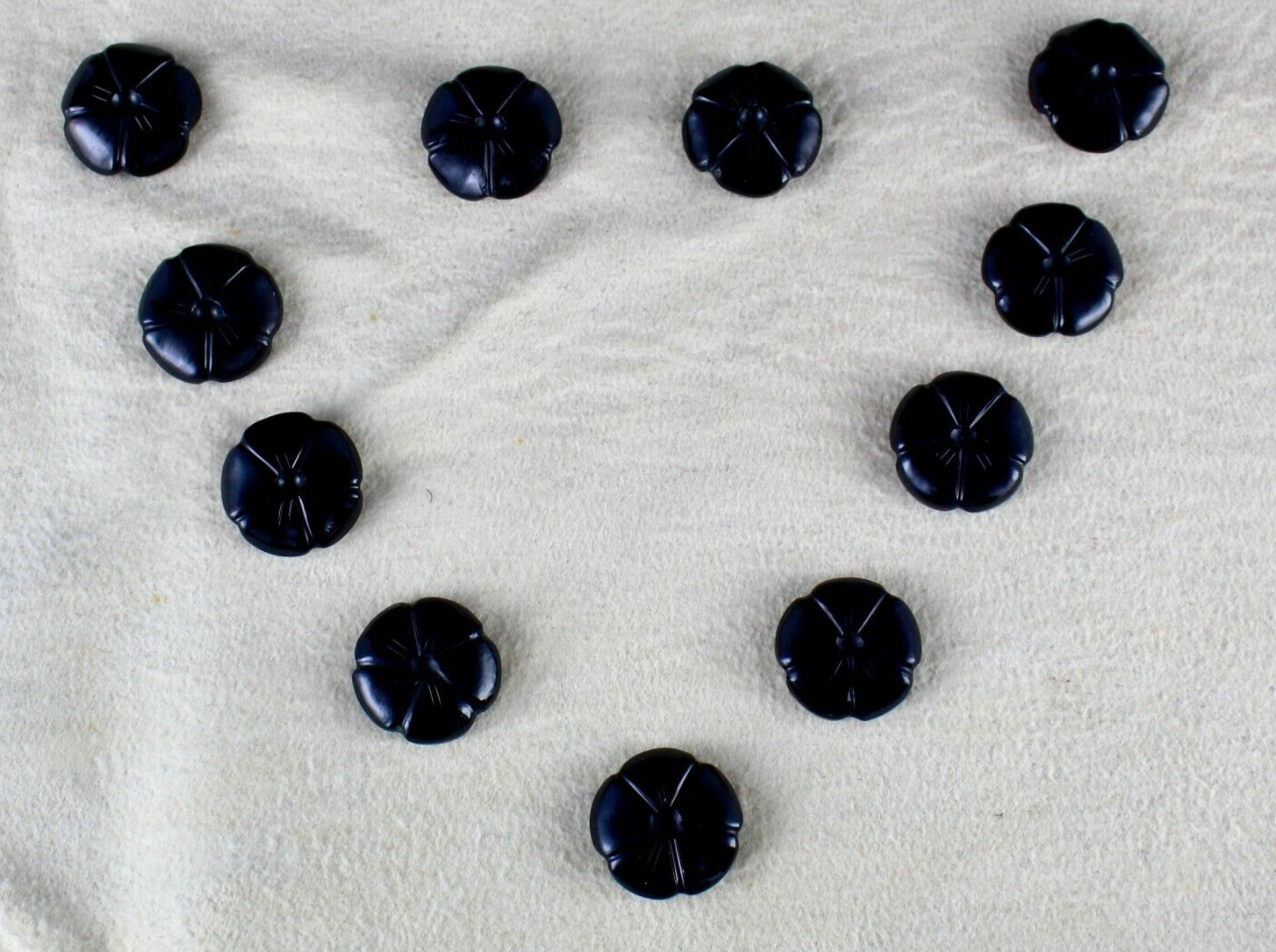 NATURAL BLACK ONYX CARVED FLOWER 15 PCS 63 CTS GEMSTONE RING PENDANT EARRING SET