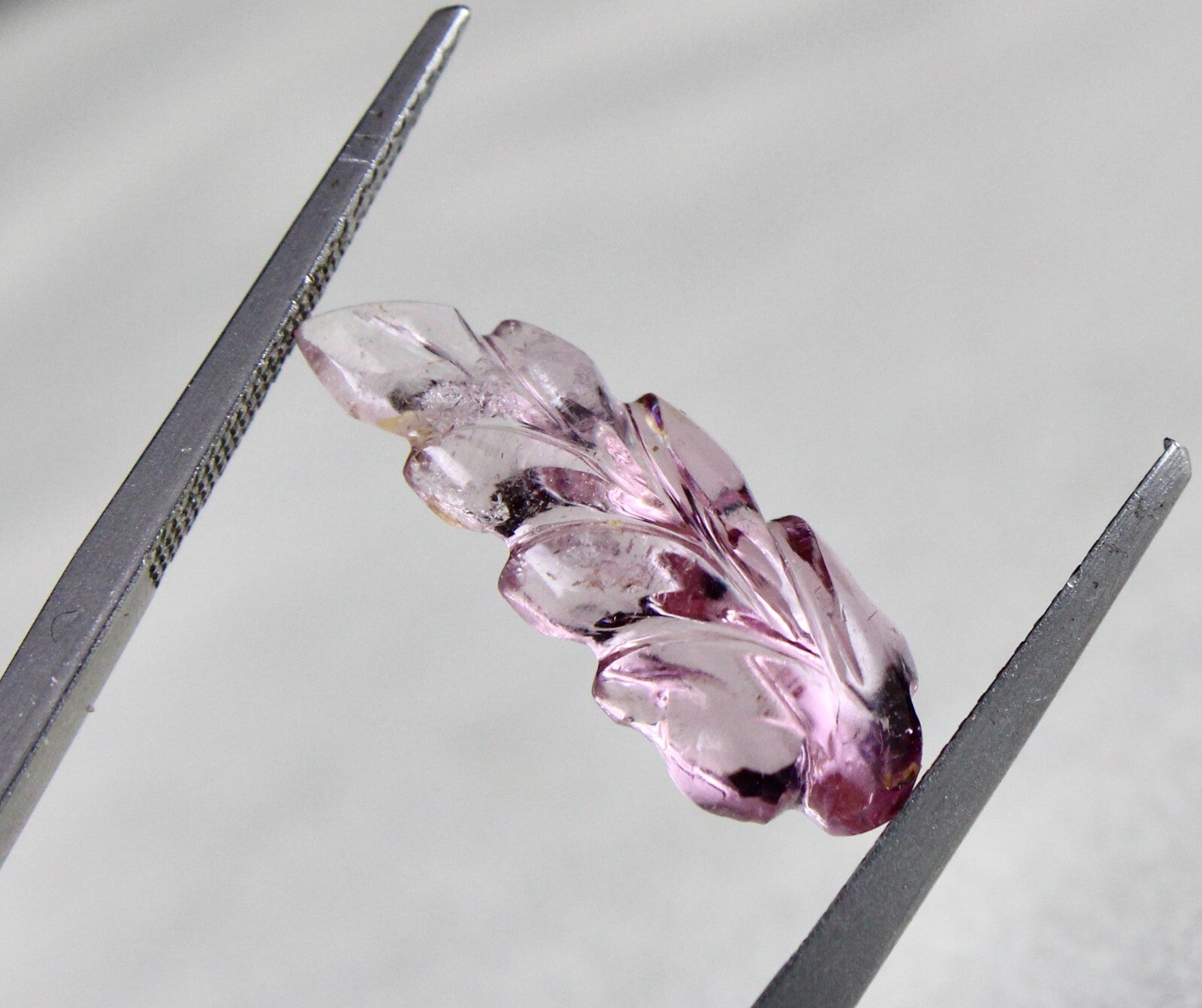 Natural Pink Tourmaline 4.78 Ct Carved Leaf Gemstone For Pendant Ring Design