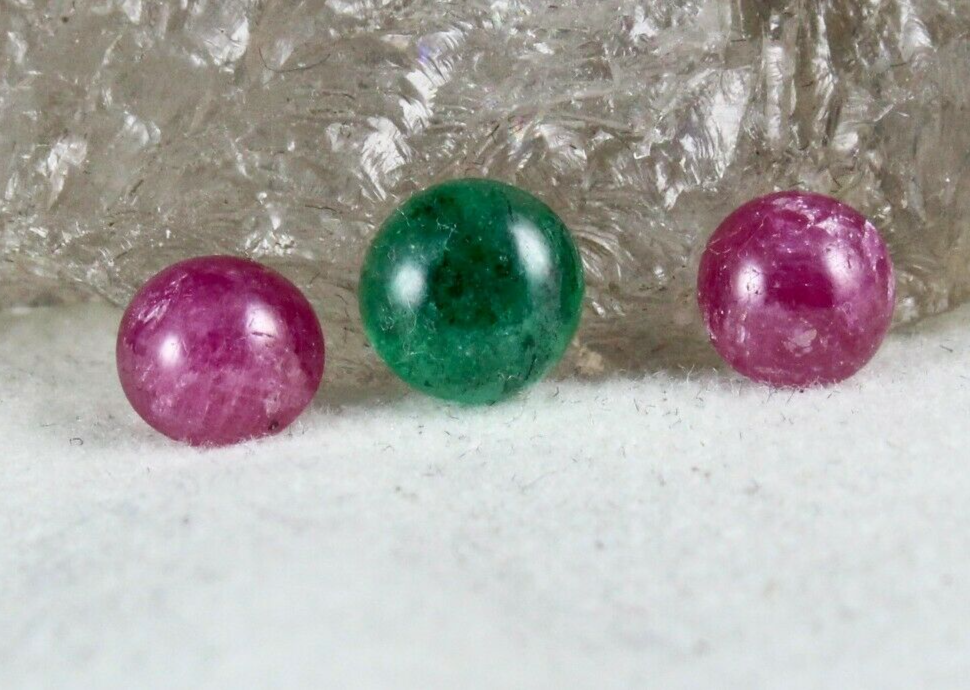 NATURAL RUBIES EMERALD CABOCHON ROUND 3 PCS 3.44 CARATS GEMSTONE FOR DESIGN RING