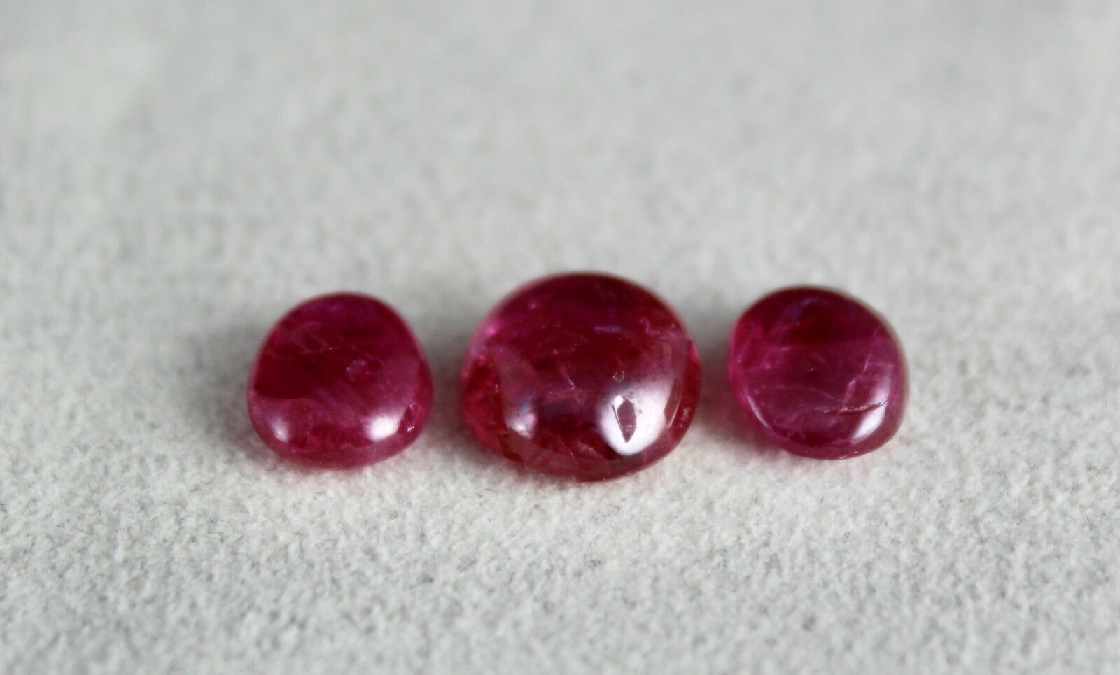 Certified Natural Ruby 12.23 Ct Oval Cabochon Loose Gemstone For 3 Stone Ring