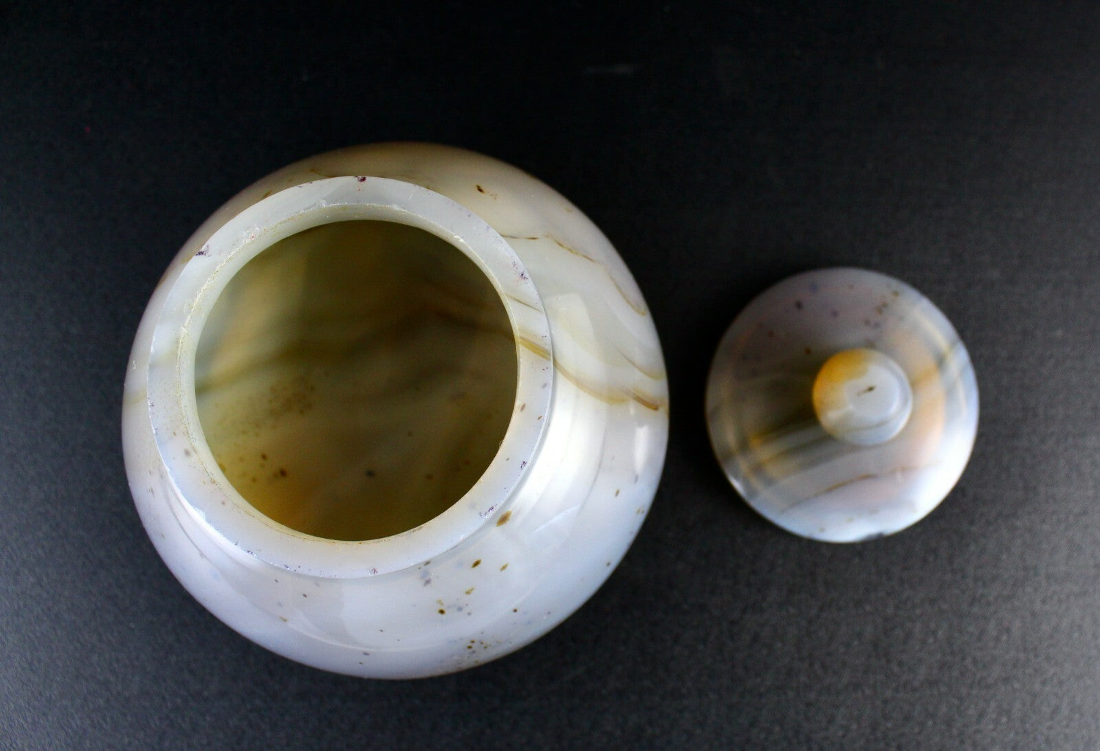 Certified Handcrafted 4.5" Carved Chalcedony 2262 Ct Gemstone Pot Home Decor