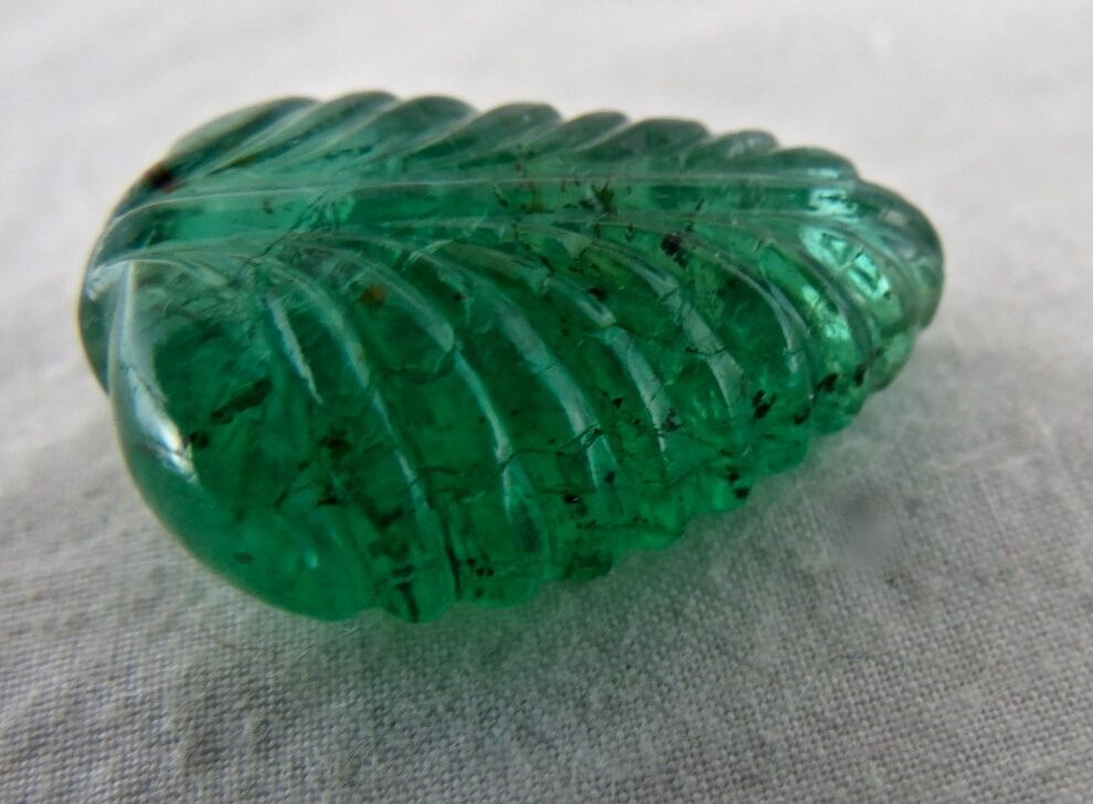 GTL CERTIFIED NATURAL ZAMBIAN EMERALD CARVED LEAF 31.85 CTS GEMSTONE FOR PENDANT