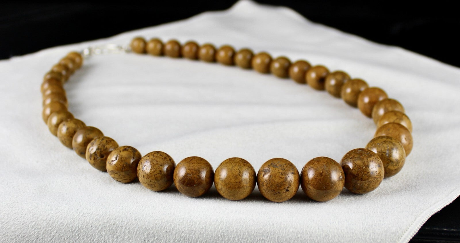 Natural Yellow Jade Round Beaded Necklace Big Gemstone String 911ct For Wedding