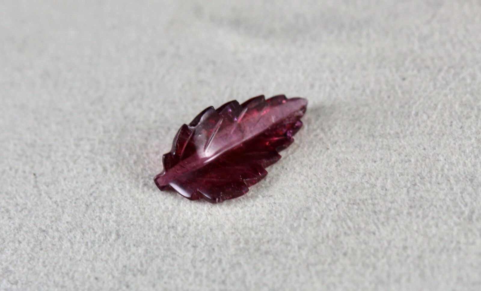 Natural Pink Tourmaline 6.92 Ct Carved Leaf Gemstone For Pendant Ring Design