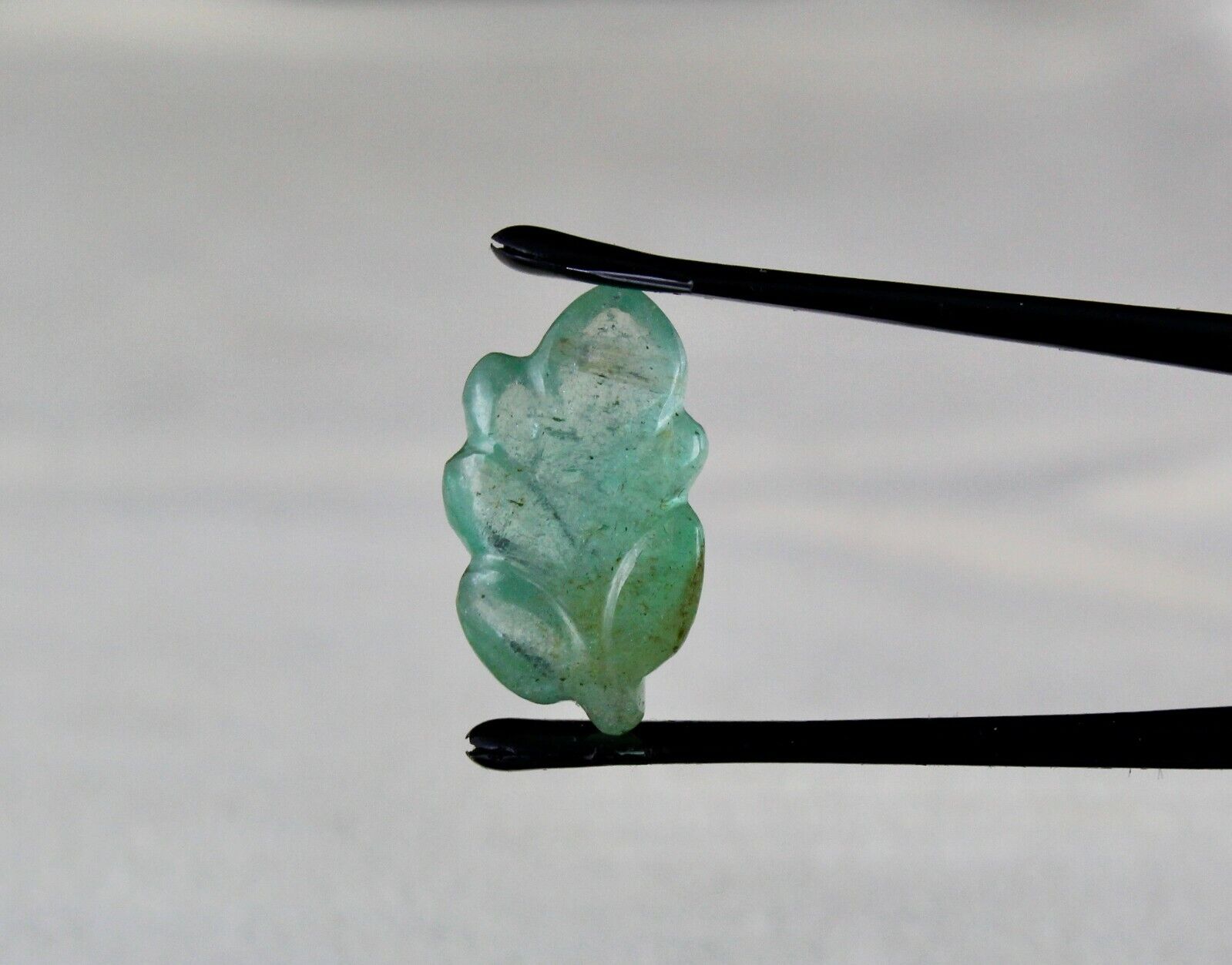 Natural Colombian Emerald Carved Leaf 6.06 Carats Gemstone Ring Pendant Design