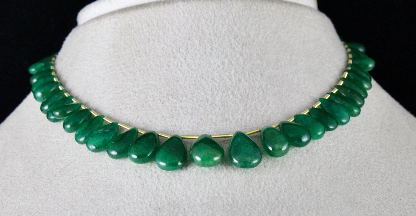 Certified Natural Emerald Teardrop Necklace 94.58 Ct Hanging Gemstone Designing