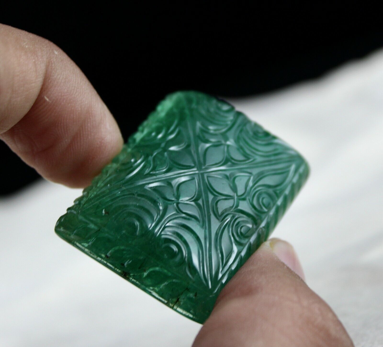 NATURAL ZAMBIAN EMERALD CARVED RECTANGLE 154.50 CARATS 31X40 MM GEMSTONE PENDANT