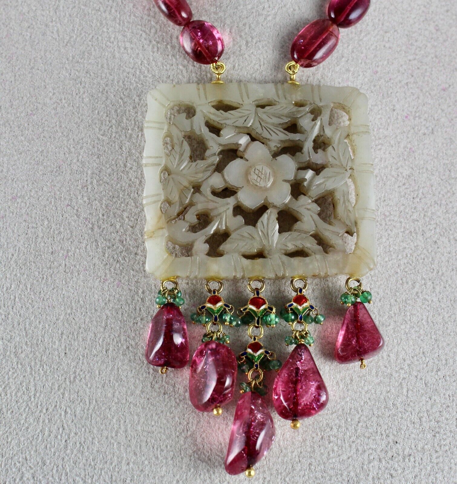 OLD PERSIAN JADE FLAT DIAMOND PINK TOURMALINE BEADS 18K GOLD ANTIQUE PENDANT