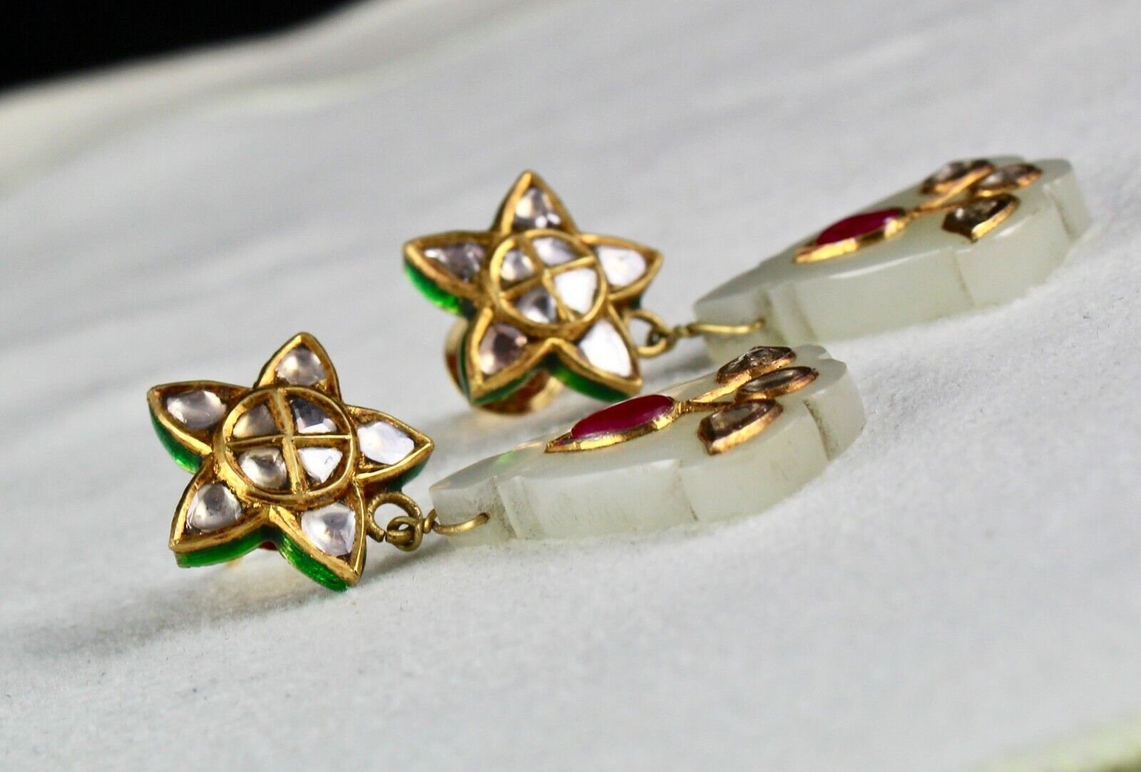 ANTIQUE OLD NEPHRITE JADE RUBY FLAT DIAMOND 18K GOLD JADAU STATEMENT EARRING