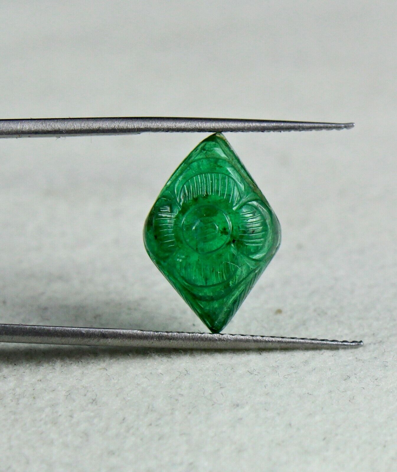 GTL CERTIFIED NATURAL ZAMBIAN EMERALD CARVED 6.25 CTS GEMSTONE FOR PENDANT RING