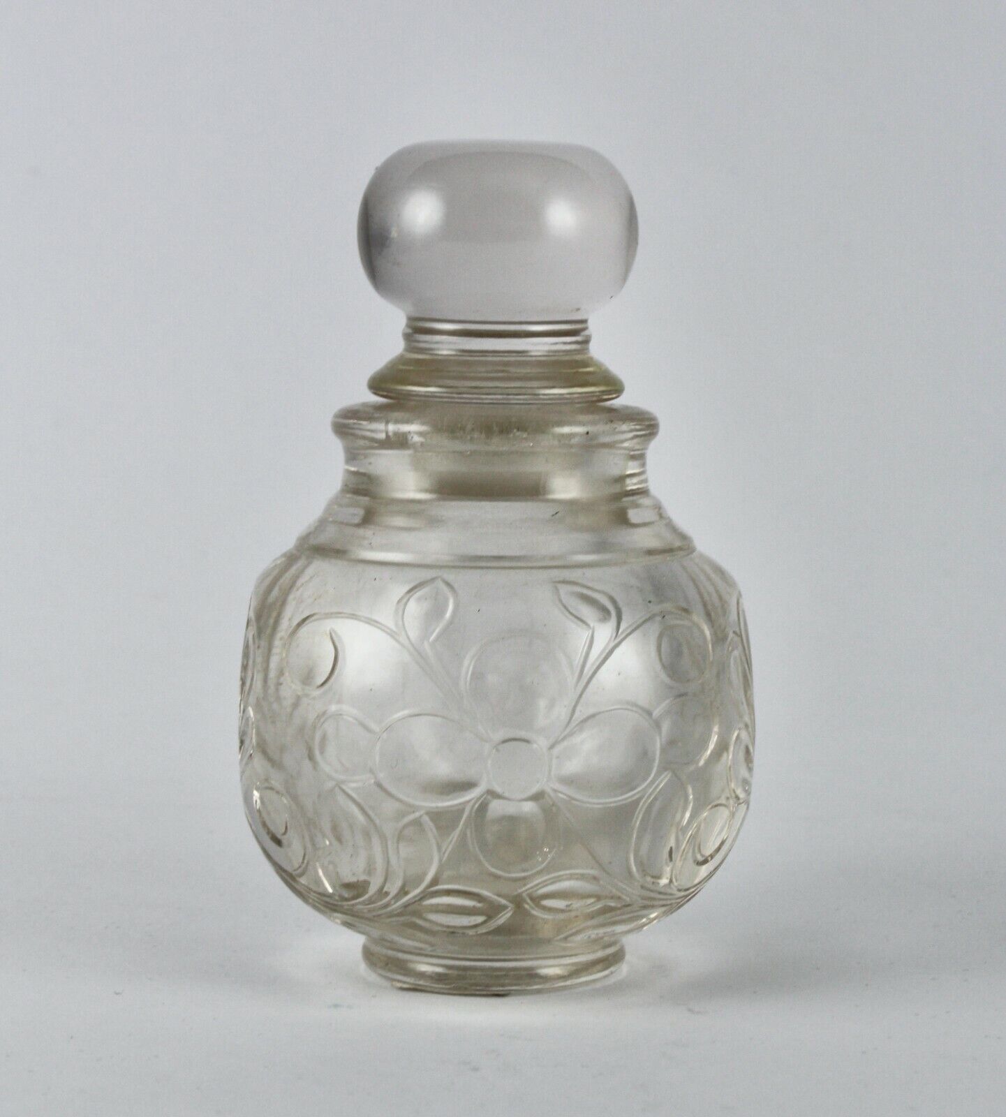 HAND CARVED NATURAL ROCK CRYSTAL QUARTZ 1305 CTS CARVED PERFUME BOTTLE FOR DECOR