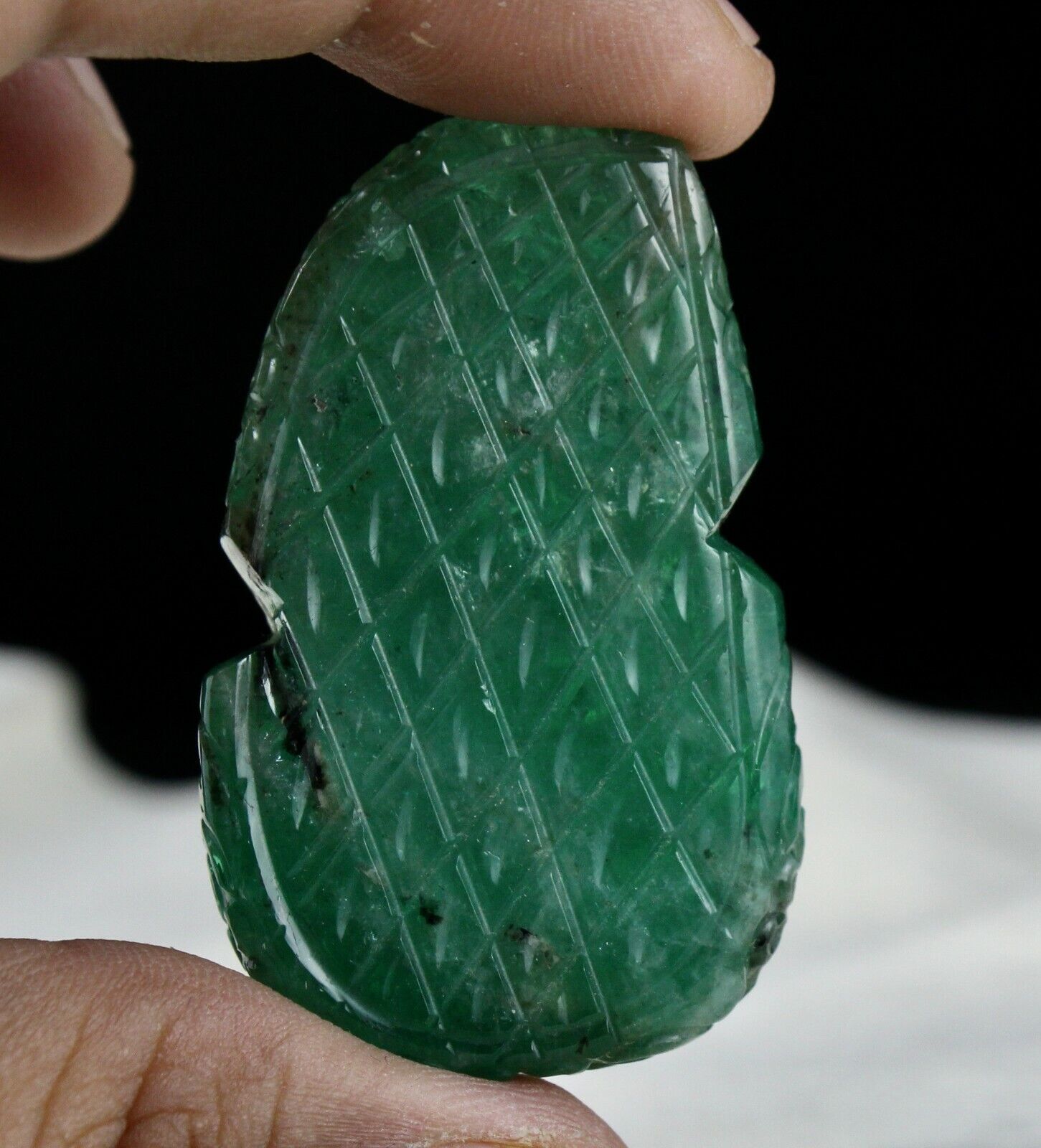 NATURAL ZAMBIAN EMERALD CARVED FANCY 196 CARATS 51x31 MM GEMSTONE PENDANT