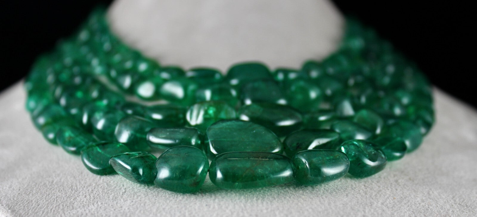 Certified Natural Zambian Emerald Beads Cabochon 1250ct Gemstone Necklace