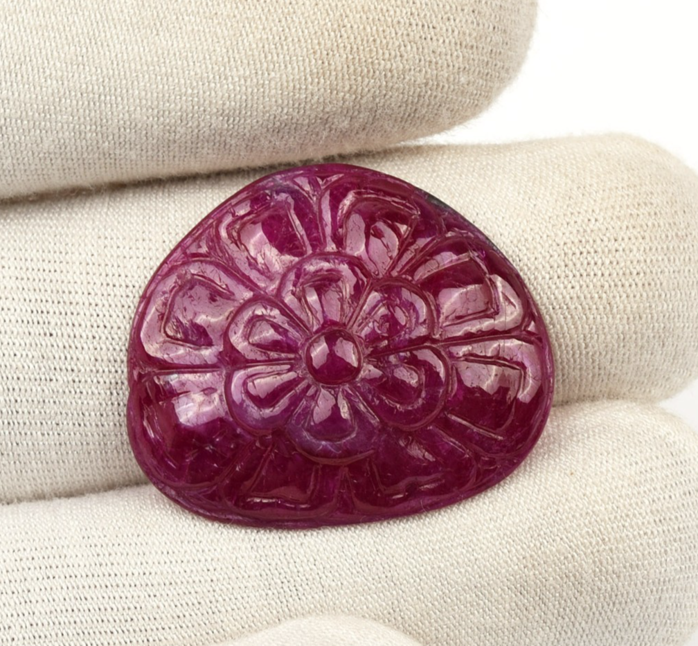 Certified Natural Untreated Ruby Carved Loose Gemstone 17.20 Ct For Ring Pendant