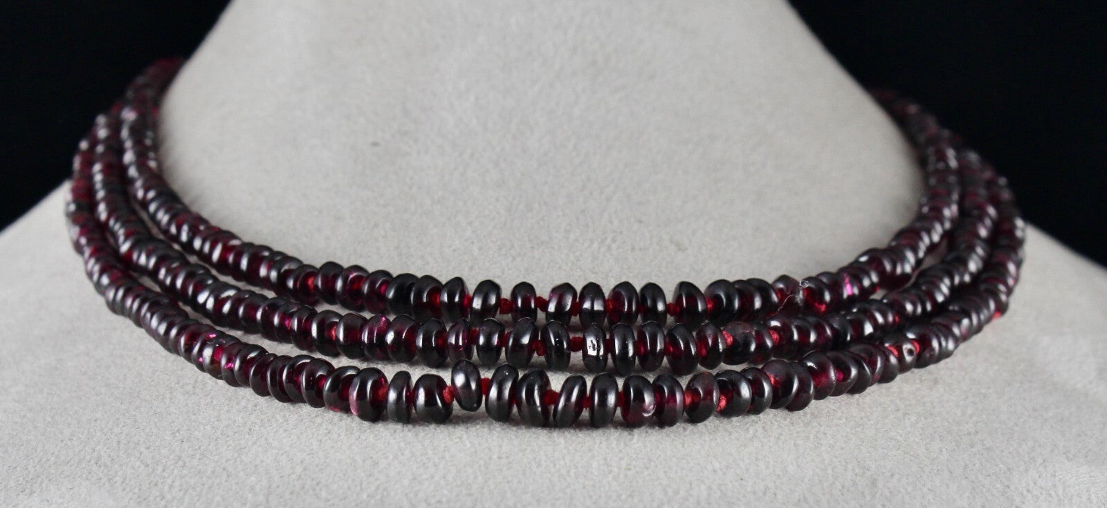 Natural Garnet Beads 430ct Button Semi Precious Gemstone Necklace