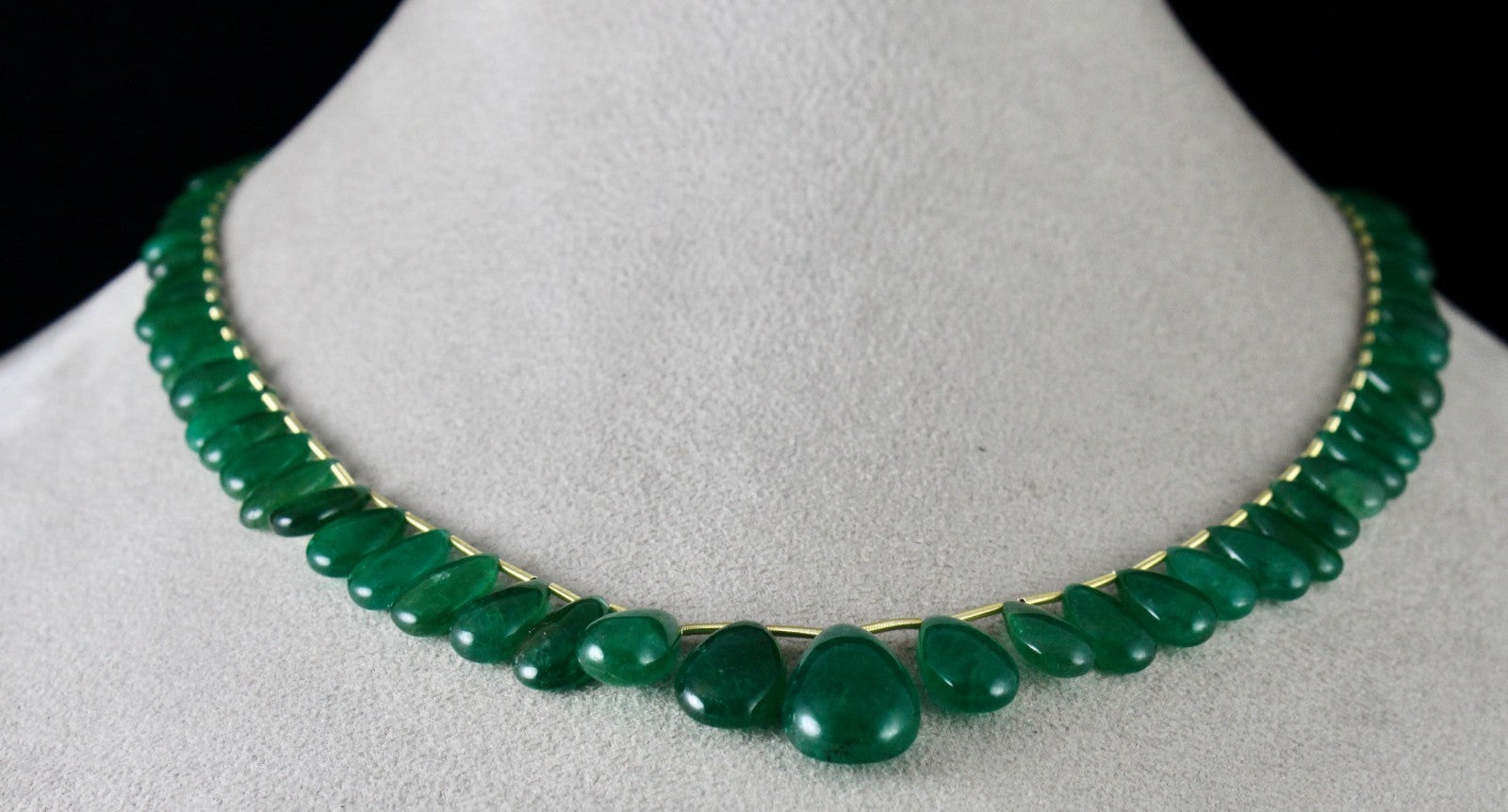 Certified Natural Emerald Teardrop Necklace 174.42 Ct Hanging Gemstone Designing