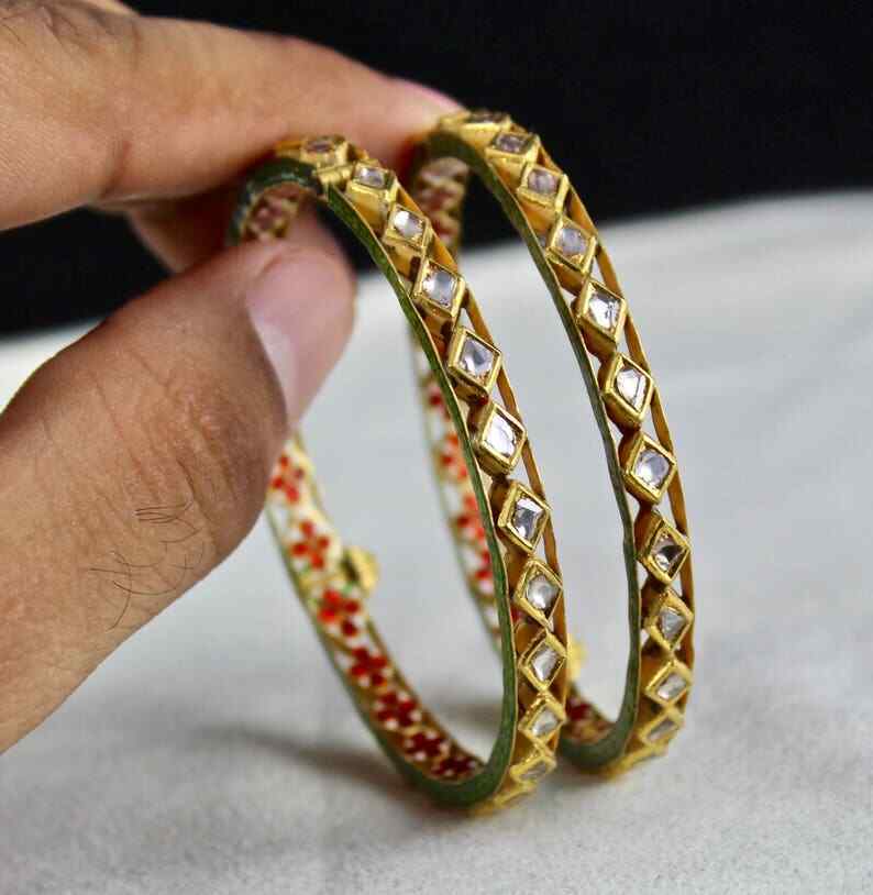 NATURAL FLAT DIAMOND STUDDED IN 22 K GOLD JADAU BANGLES PAIR FOR LADIES