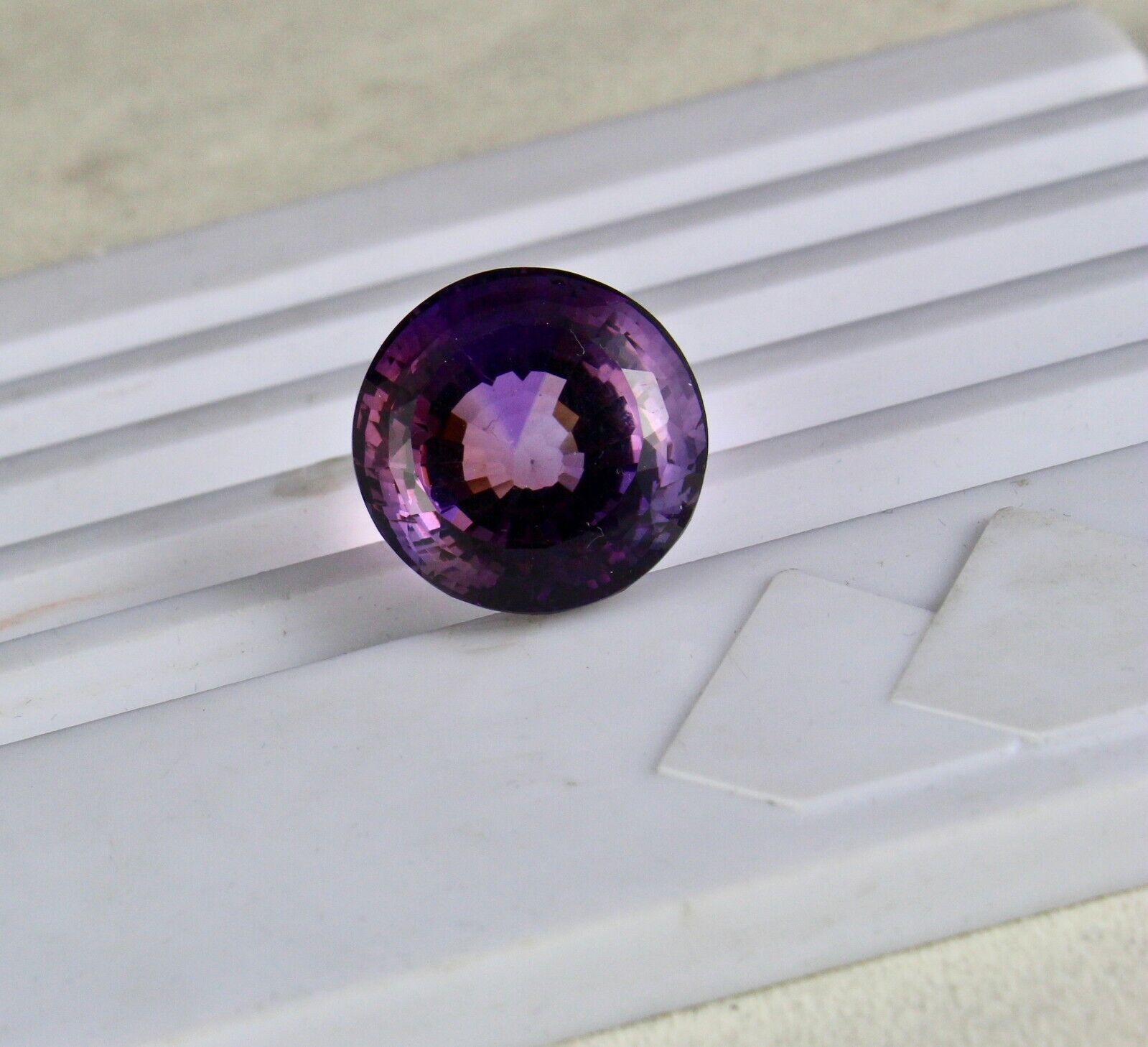 22MM NATURAL AMETHYST CUT ROUND 43.90 CARATS SEMI-PRECIOUS GEMSTONE PENDANT