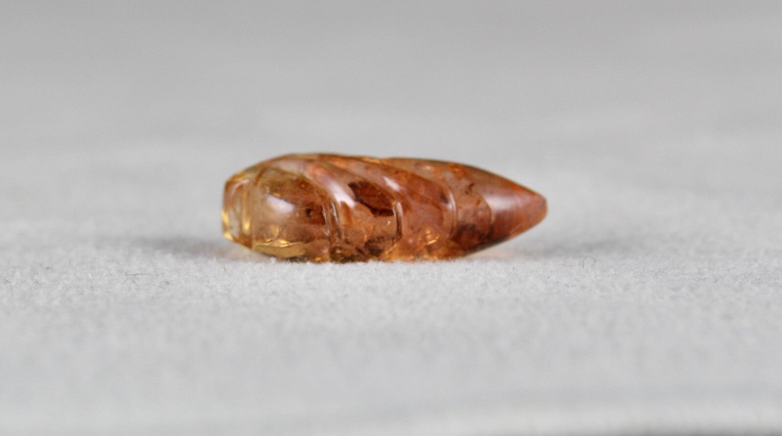 Natural Tourmaline 9.77ct Carved Leaf Gemstone For Ring Pendant Design