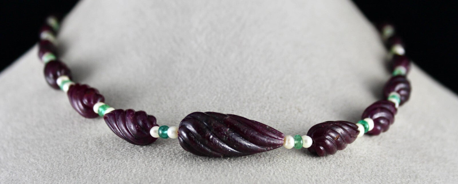 Certified Natural Ruby 257 Ct Carved Tear Drop Emerald Pearl Necklace For Women