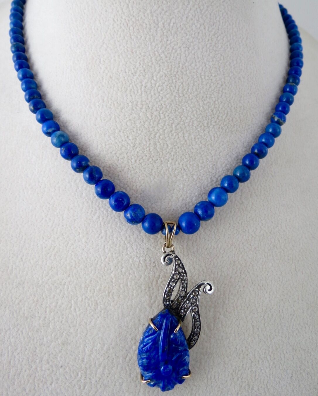 BLUE NATURAL LAPIS LAZULI CARVED DIAMOND VICTORIAN PENDANT IN 925 SILVER & GOLD