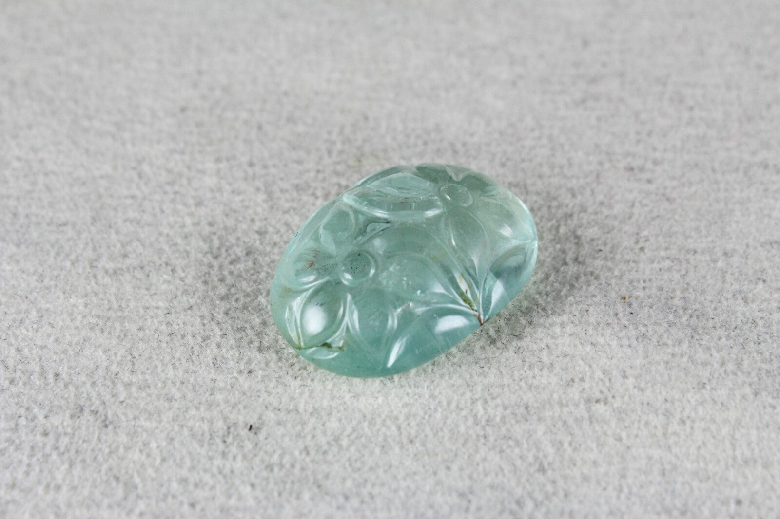 Blue Aquamarine 25.69 Ct Natural Carved Oval Gemstone Ring Pendant Design