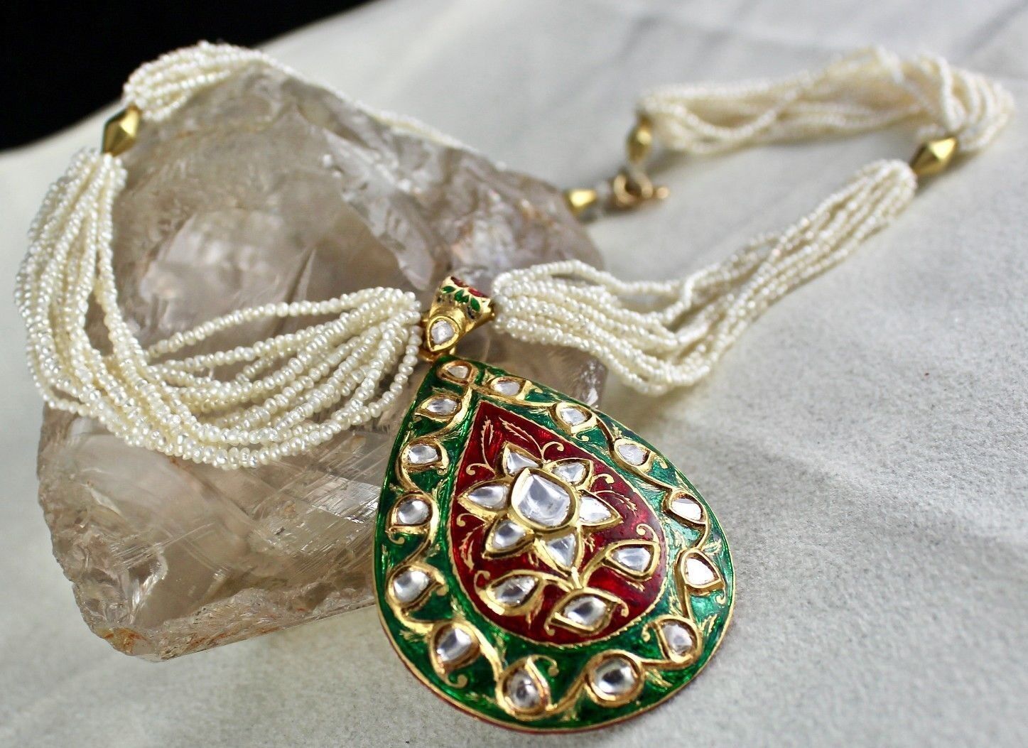 NATURAL FLAT DIAMOND 22K GOLD ENAMEL JADAU PENDANT WITH PEARL GOLD BEADS 