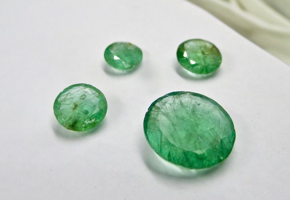 Natural Emerald Round Cut 4 Pc 16.05 Ct Gemstone Designing Earring Ring Pendant