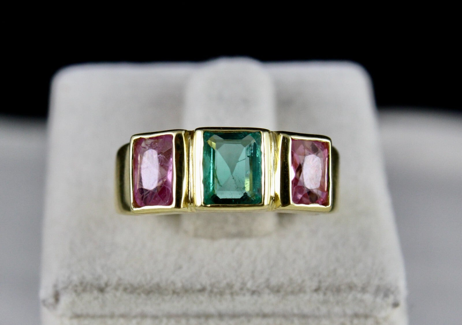 Certified Elegant Old Spinel Emerald 36.85ct Sterling Silver Unisex Ring