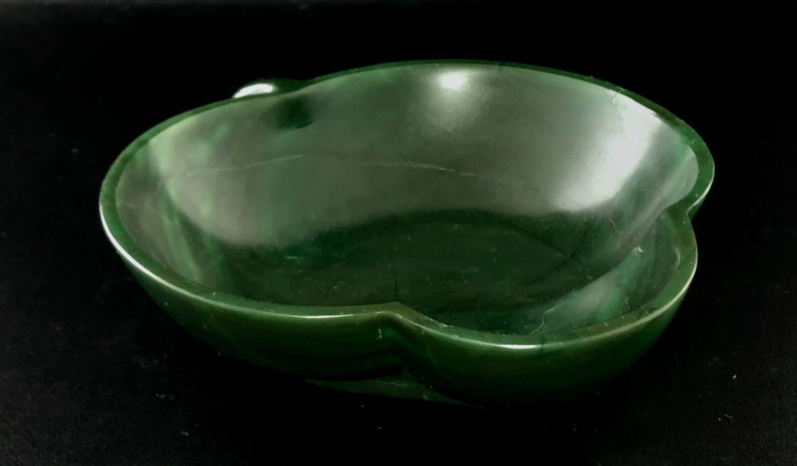 Handcrafted Carved Leaves Green Jade 1360 Ct Gemstone Bowl Home Decor